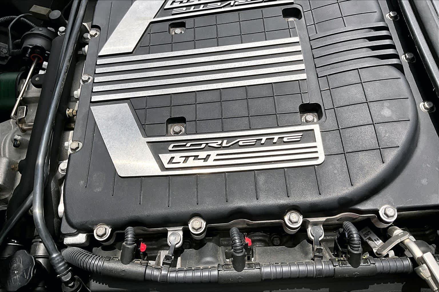 Used 2015 Chevrolet Corvette Z06 w/ 2LZ Preferred Equipment Group RWD image 28