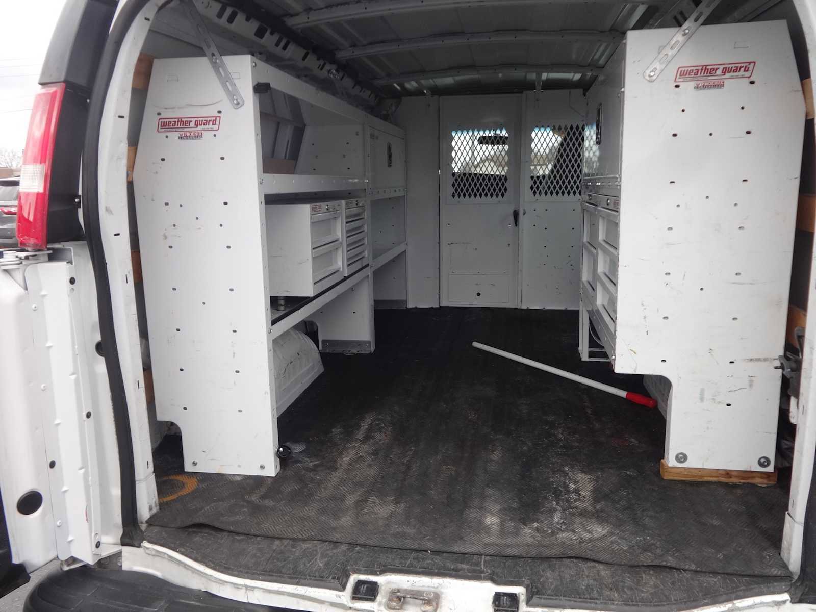 Used 2020 GMC Savana 2500 w/ Driver Convenience Package image 9