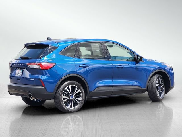 Certified 2022 Ford Escape SE w/ SE Sport Appearance Package AWD/4WD image 4