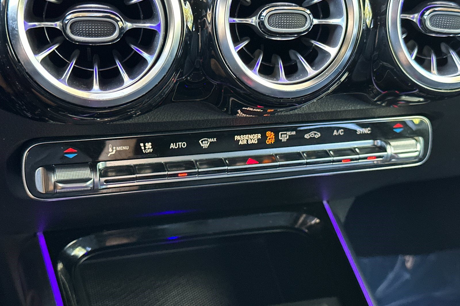 Certified 2023 Mercedes-Benz GLB 250 image 30