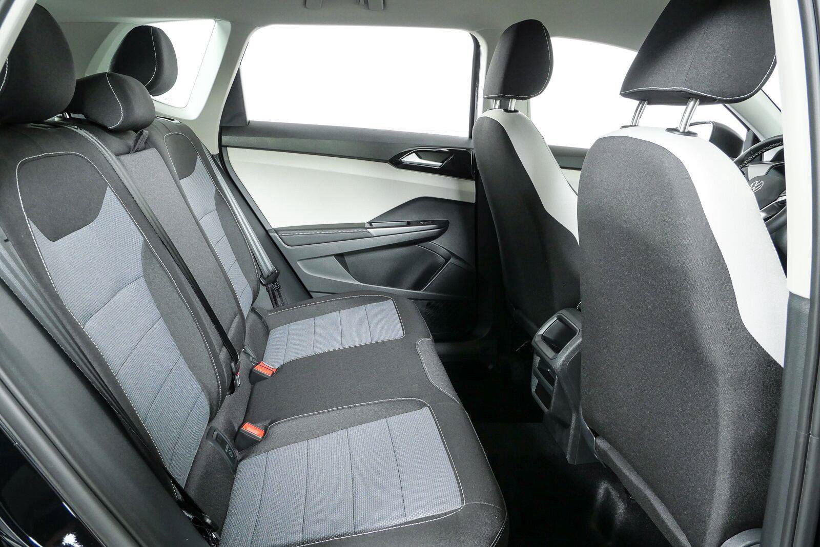 New 2027 Volkswagen Taos S FWD image 33