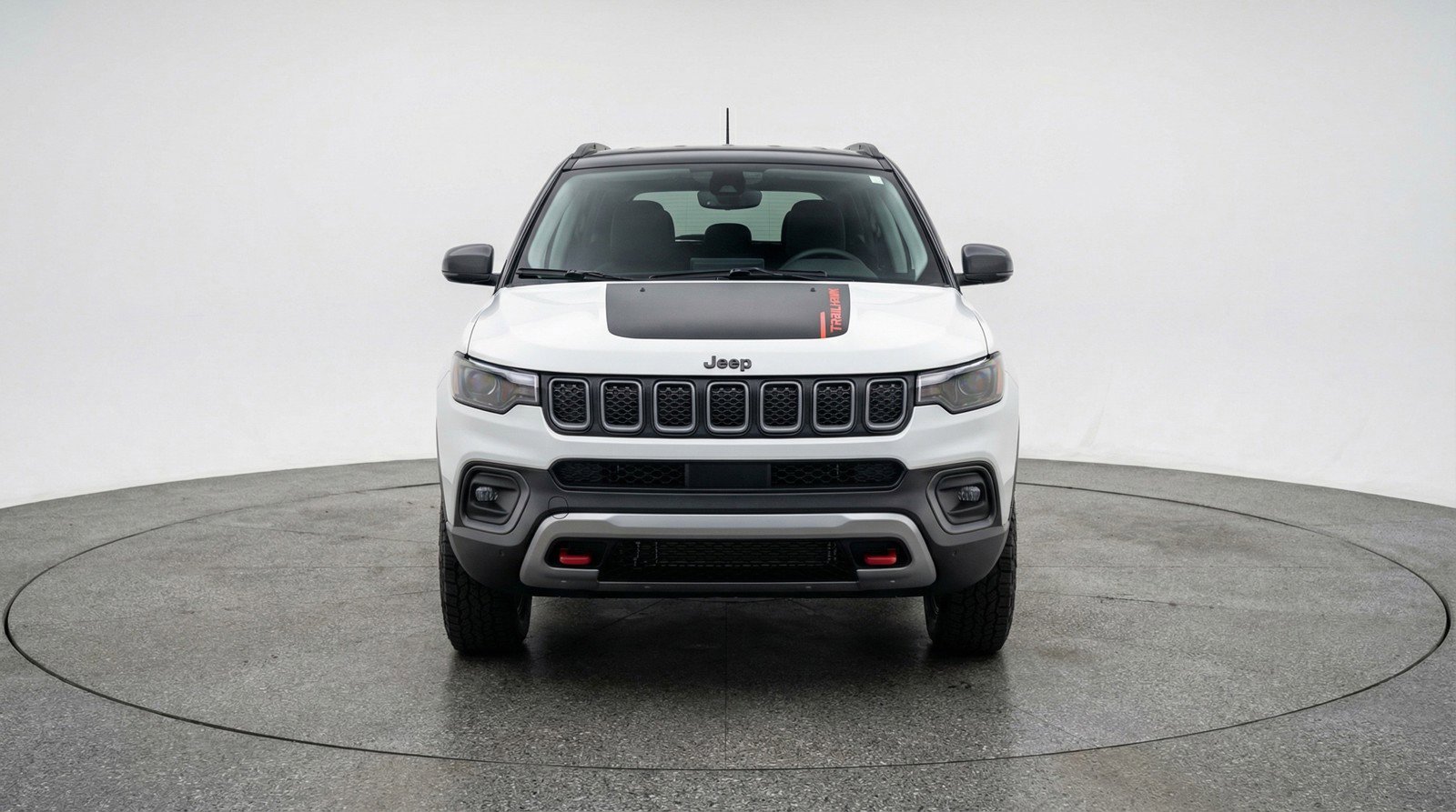 Used 2025 Jeep Compass Trailhawk image 2