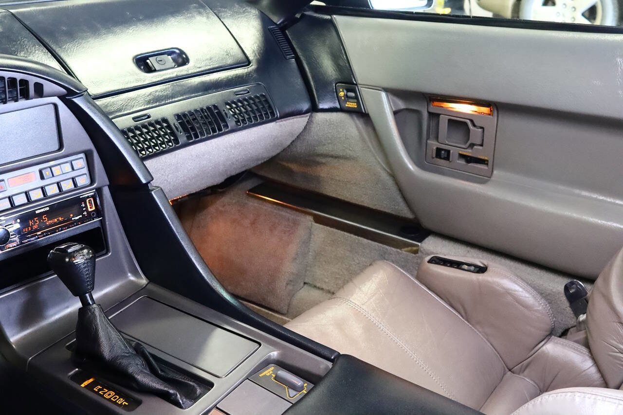 Used 1990 Chevrolet Corvette Coupe RWD image 12