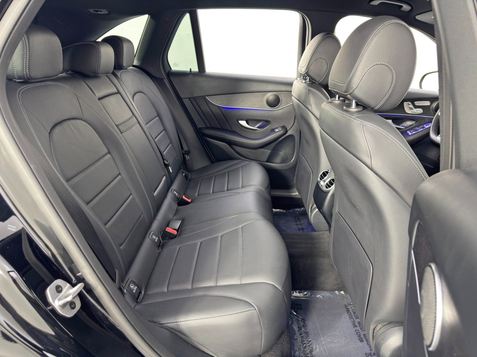 Used 2022 Mercedes-Benz GLC 300 4MATIC w/ AMG Line image 37