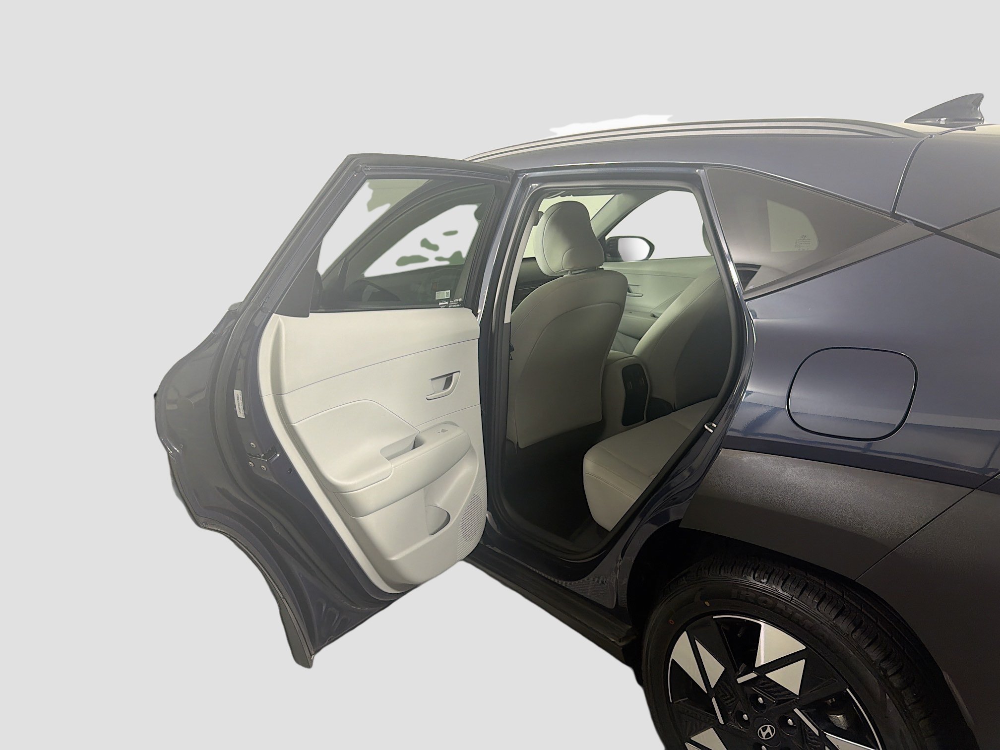 Used 2025 Hyundai Kona SEL FWD image 24