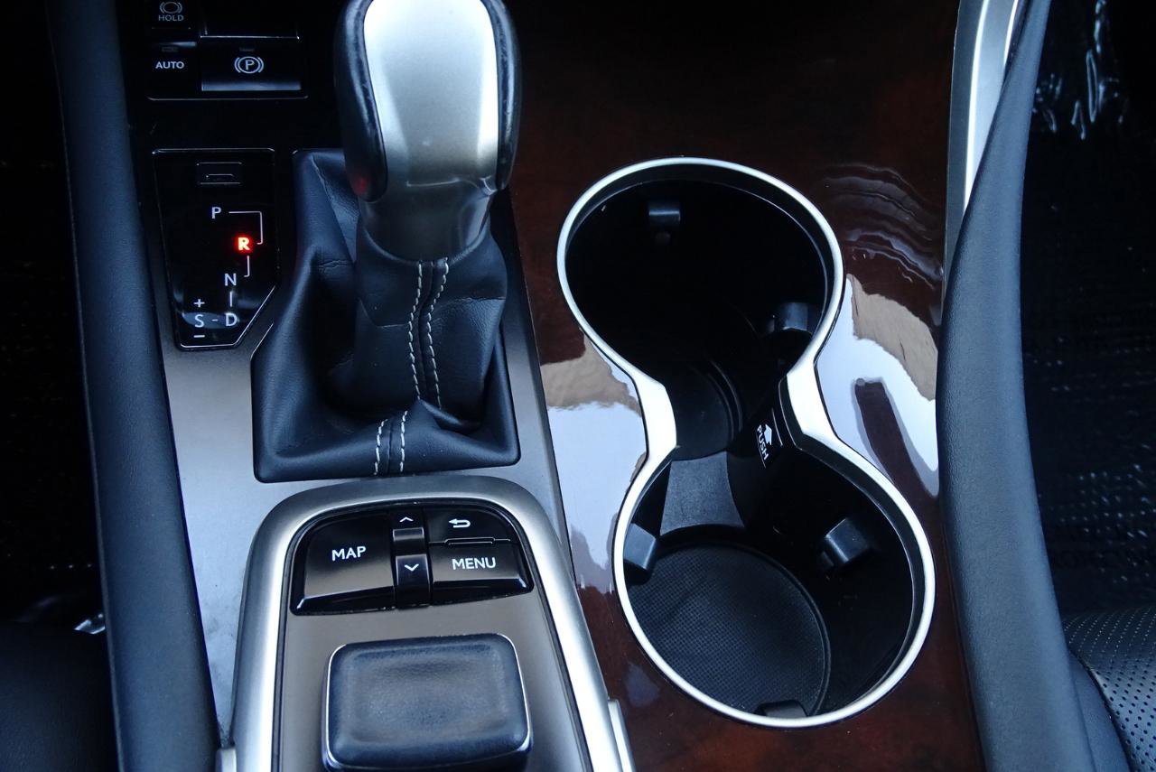 Used 2019 Lexus RX 450h AWD w/ Navigation Package image 15