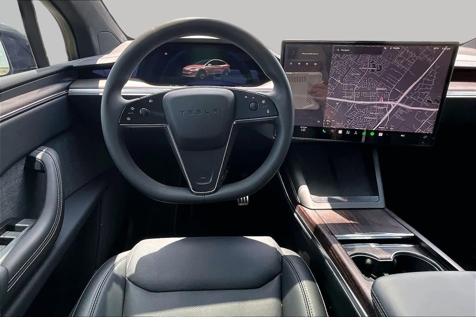 Used 2024 Tesla Model X AWD/4WD image 5
