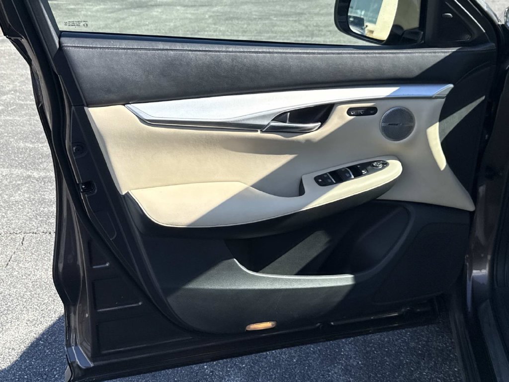 Used 2019 INFINITI QX50 Essential w/ Proactive Package AWD/4WD image 15