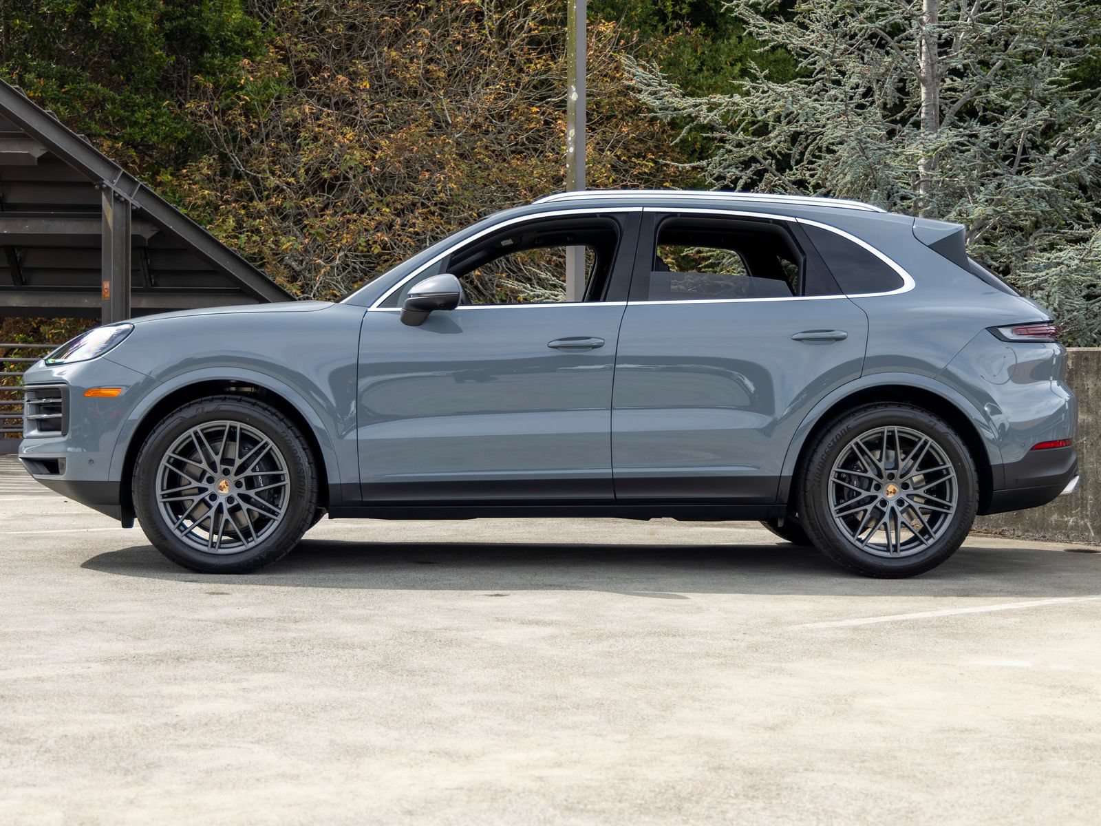 New 2026 Porsche Cayenne AWD/4WD image 2
