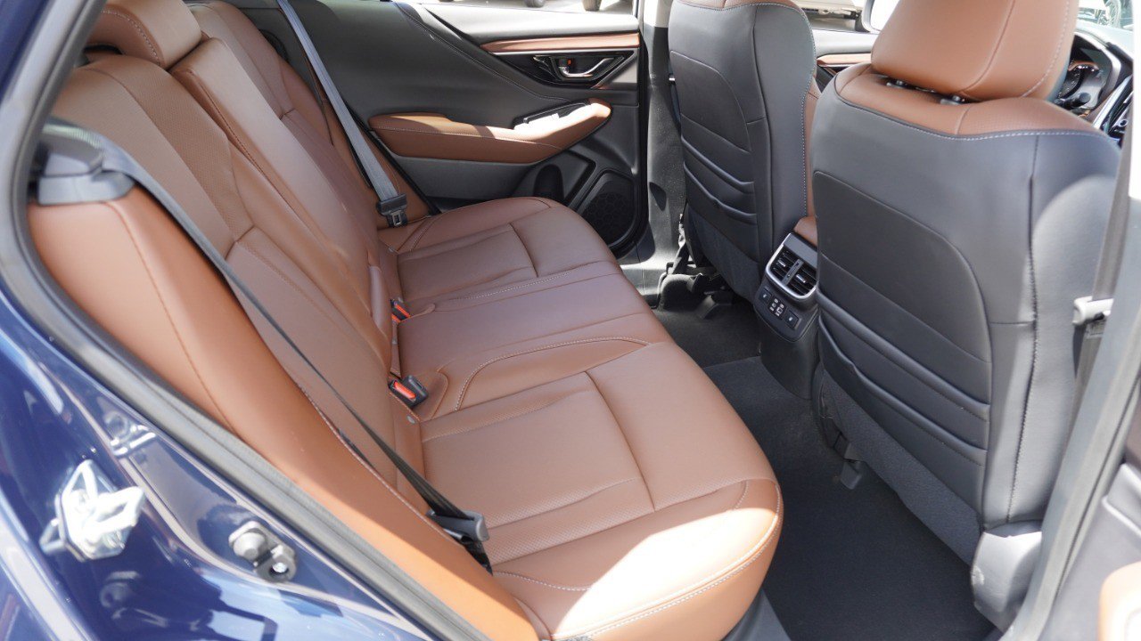 Used 2025 Subaru Outback Touring AWD/4WD image 33