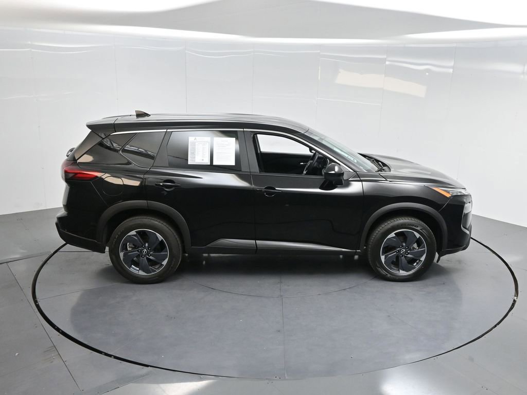 Used 2024 Nissan Rogue SV image 62
