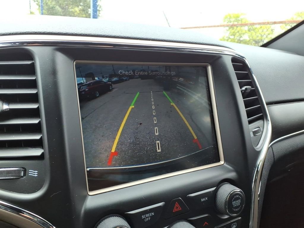 Used 2016 Jeep Grand Cherokee Limited w/ Trailer Tow Group IV AWD/4WD image 18