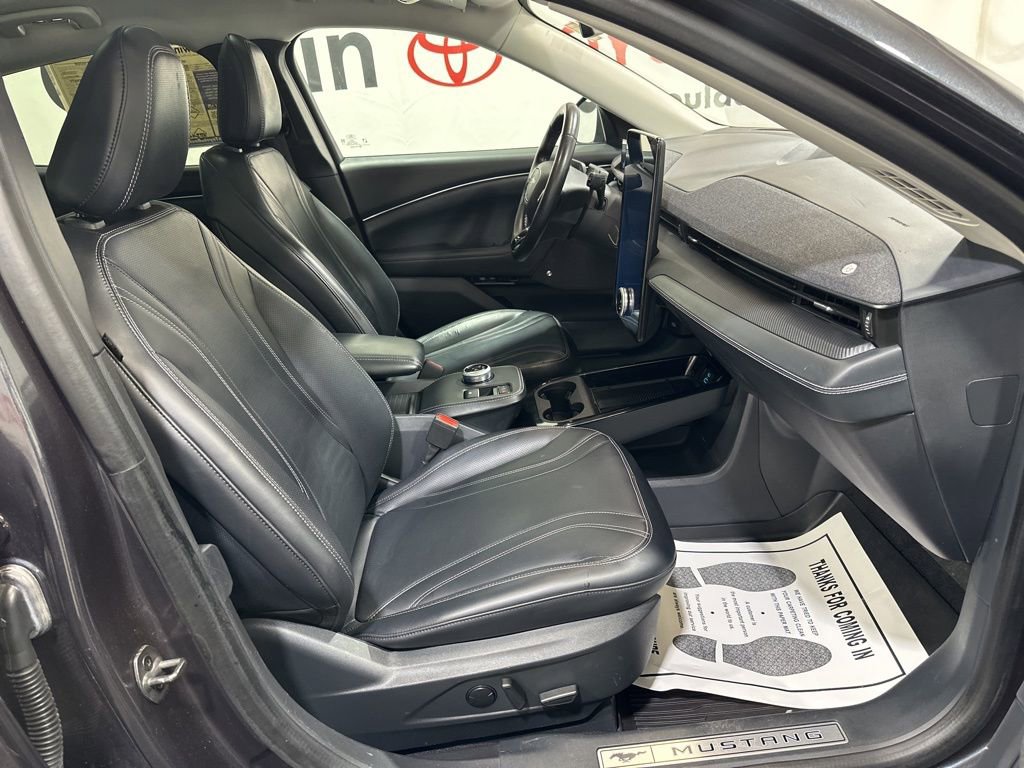 Used 2021 Ford Mustang Mach-E Premium image 10