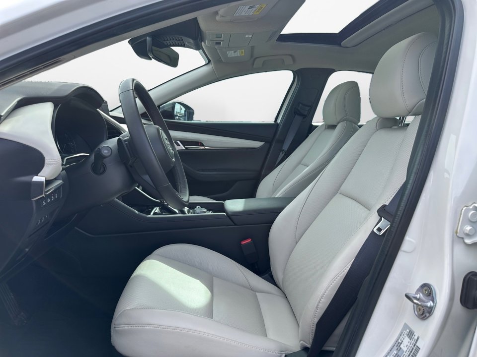 Used 2024 MAZDA MAZDA3 2.5 Turbo Sedan w/Premium Plus image 11