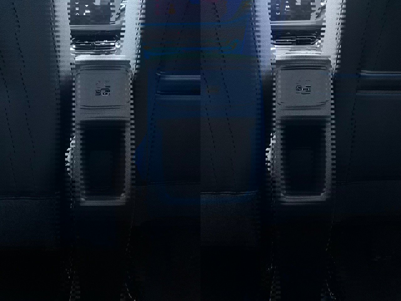 Used 2025 Buick Envista Sport Touring image 12