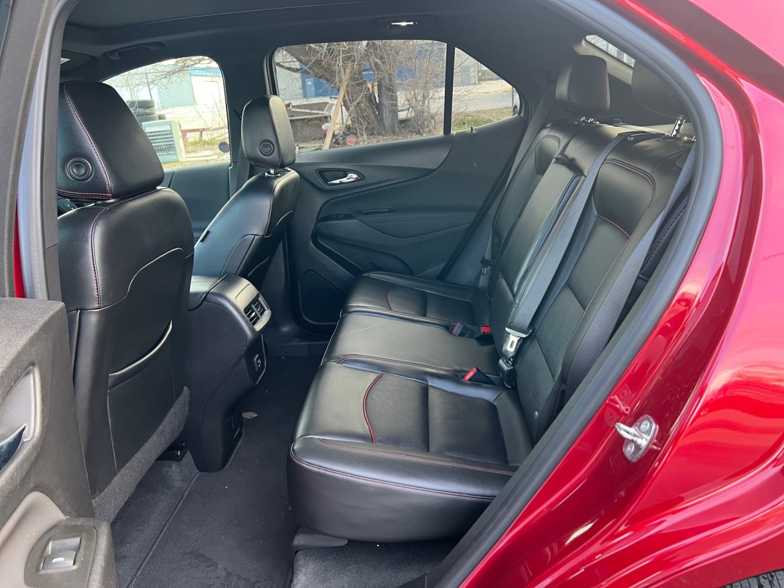 Used 2022 Chevrolet Equinox RS w/ RS Leather Package image 29