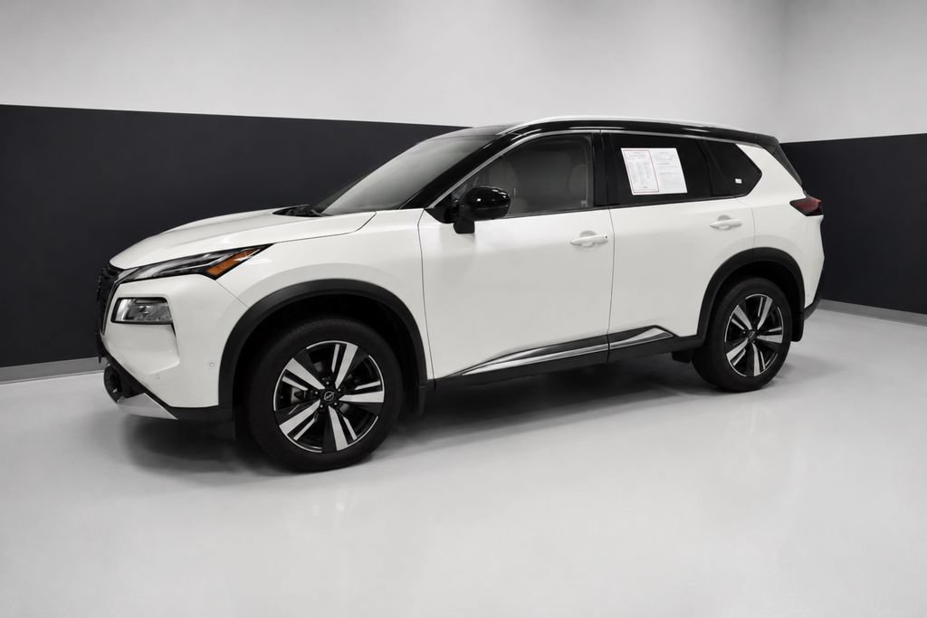 Certified 2023 Nissan Rogue Platinum AWD/4WD image 2