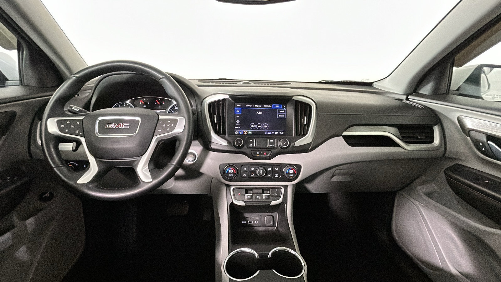 Used 2023 GMC Terrain SLT AWD/4WD image 32