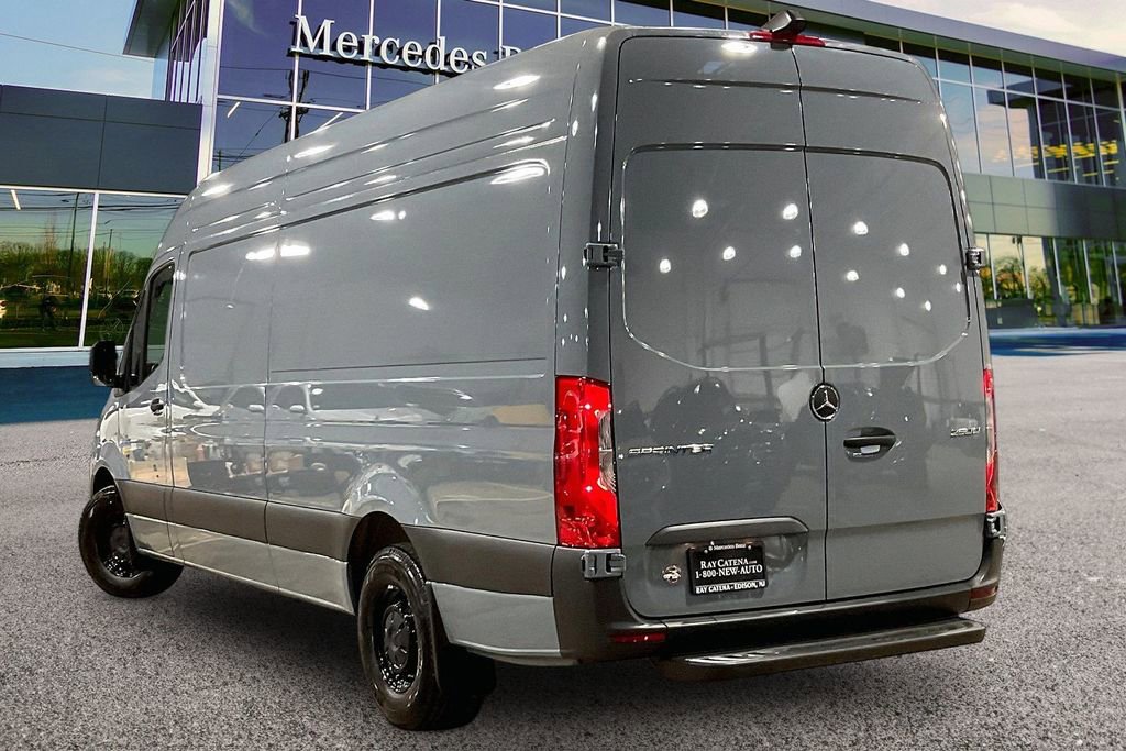 Used 2026 Mercedes-Benz Sprinter 2500 image 2