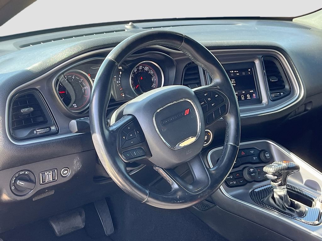Used 2021 Dodge Challenger SXT RWD image 9