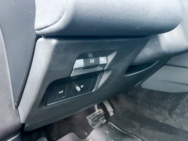 Used 2022 Land Rover Discovery Sport S image 13