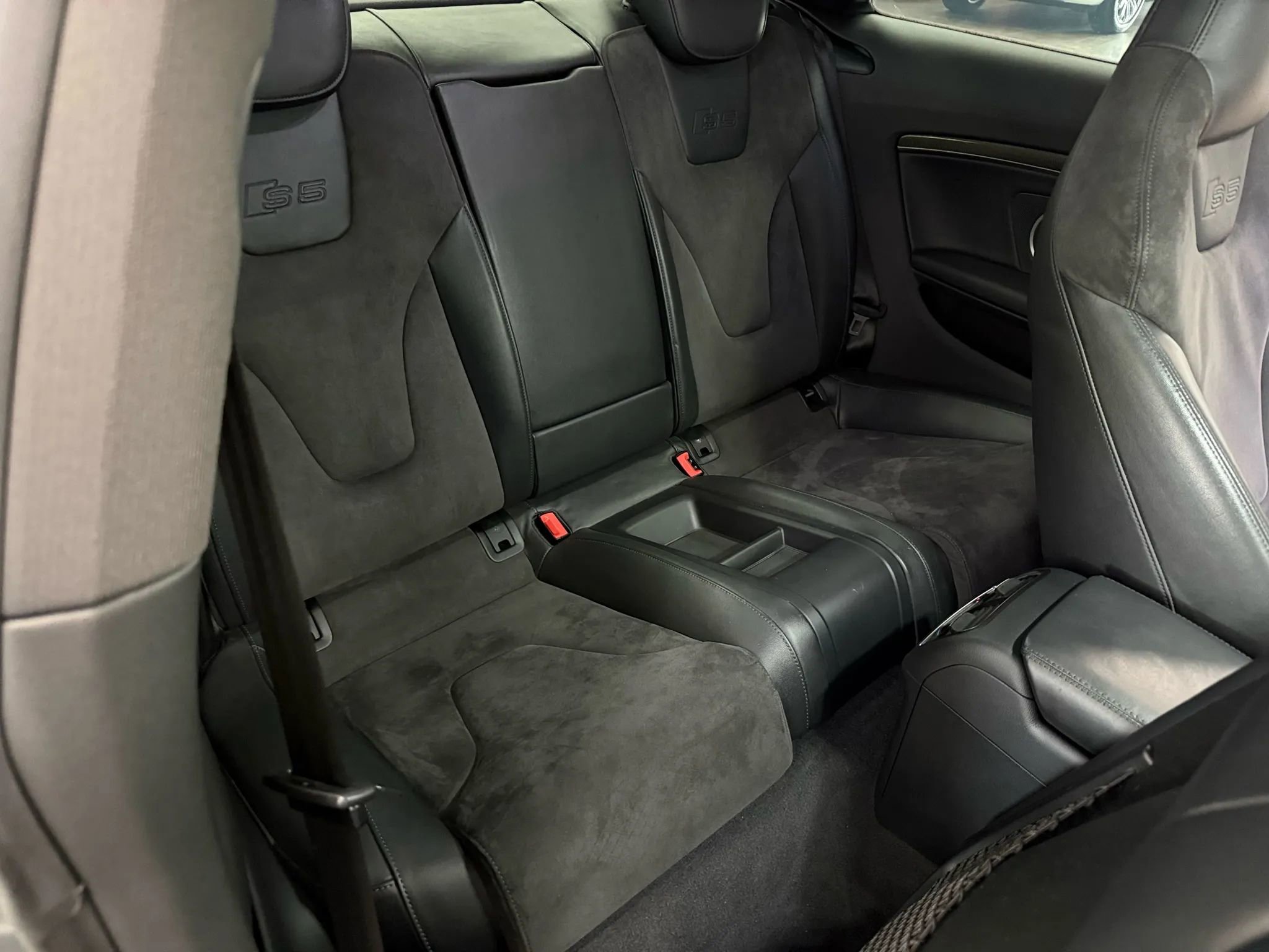 Used 2011 Audi S5 Prestige image 16