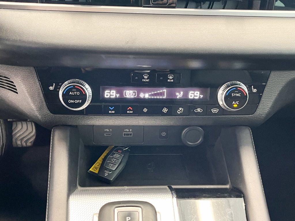 Used 2022 Mitsubishi Outlander SEL image 26