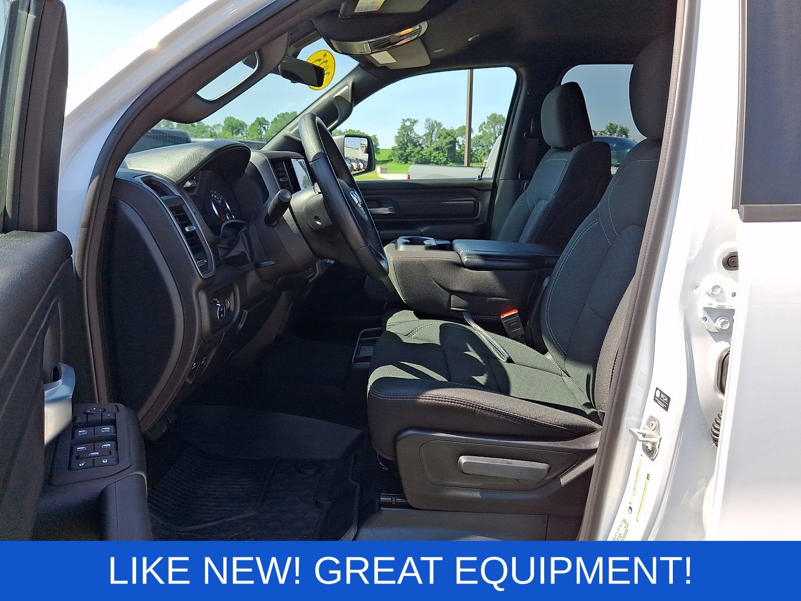 Used 2025 RAM 1500 Warlock AWD/4WD image 14