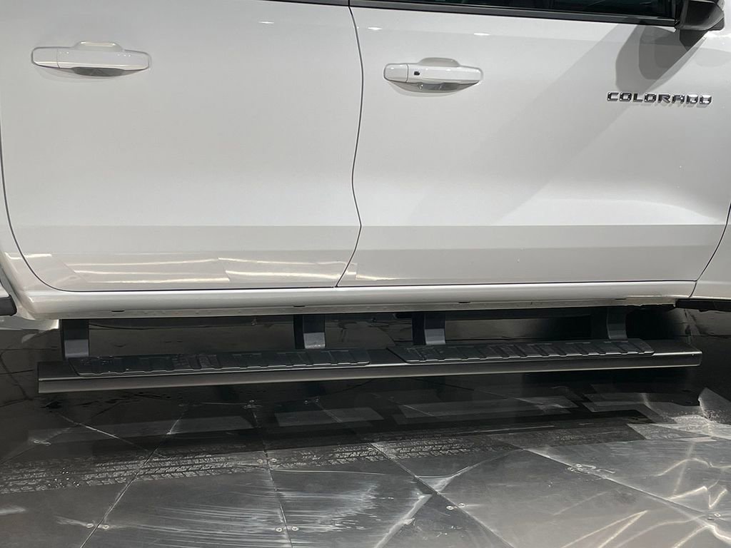 Used 2023 Chevrolet Colorado LT w/ LT Convenience Package image 6