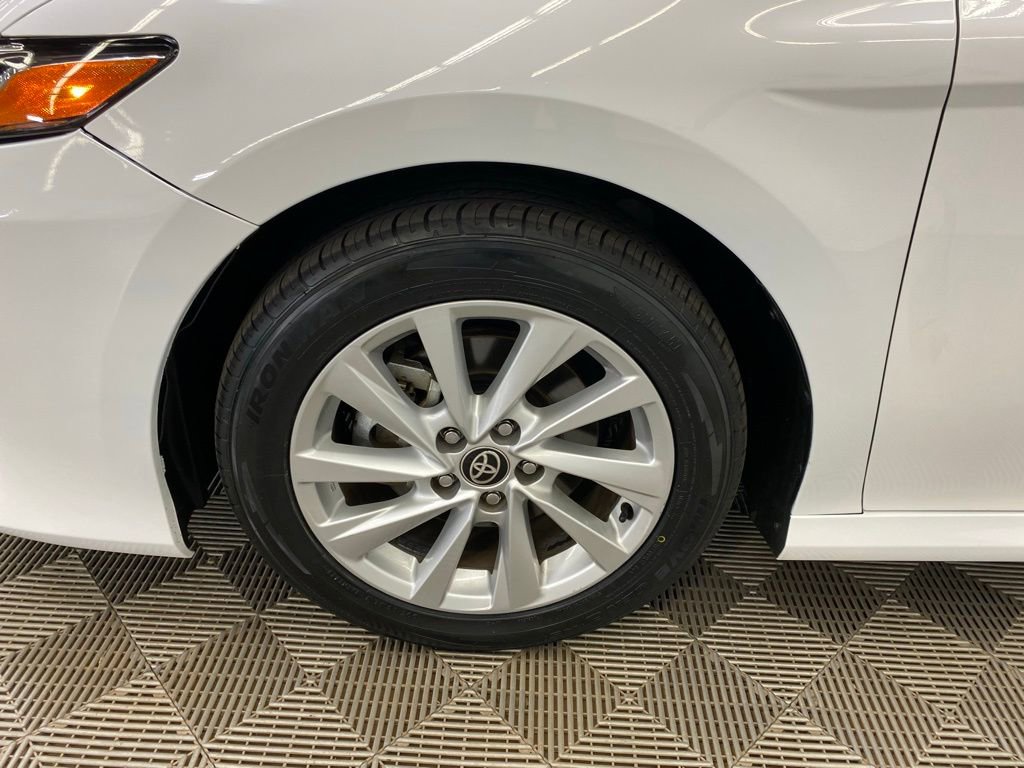 Used 2024 Toyota Camry LE image 8