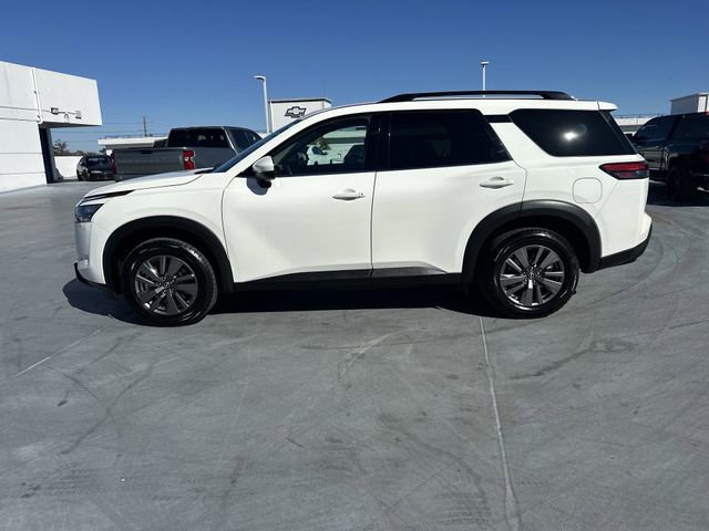 Used 2025 Nissan Pathfinder SV image 35
