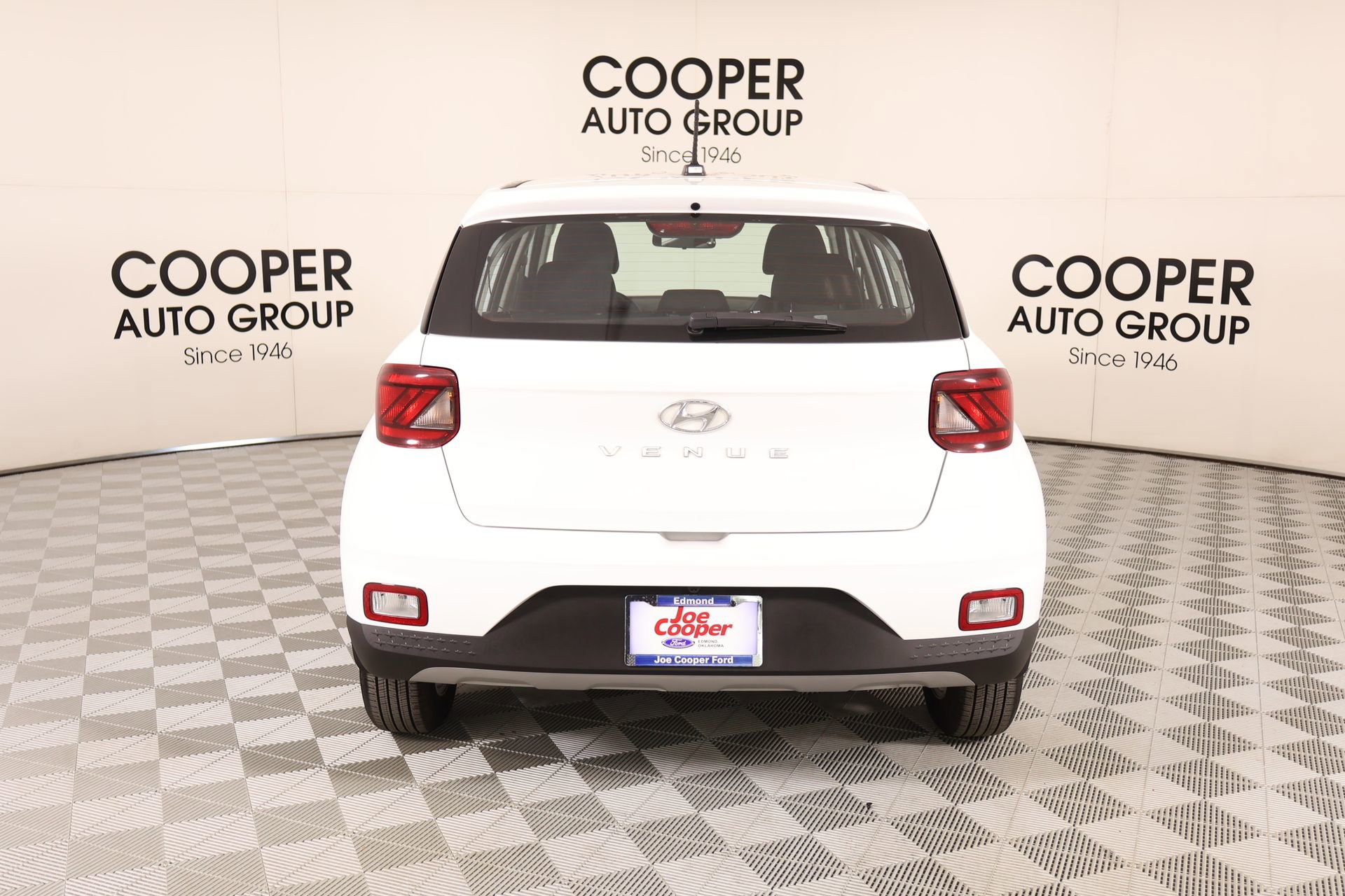 Used 2026 Hyundai Venue SE FWD image 20