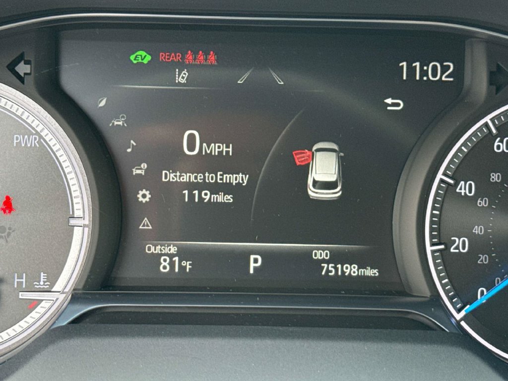 Used 2023 Toyota Venza XLE AWD/4WD image 29