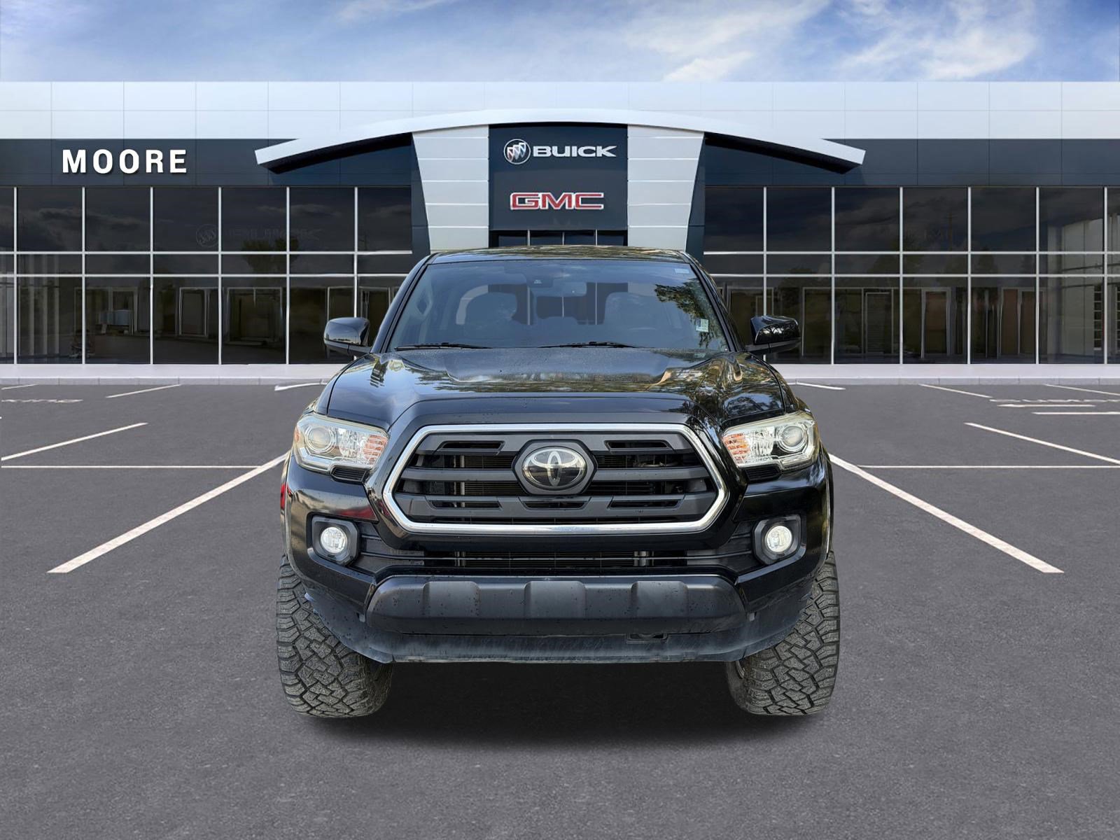 Used 2018 Toyota Tacoma SR5 image 3