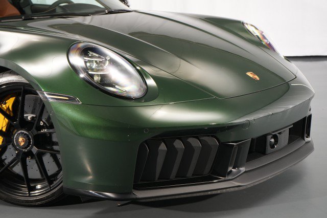 Used 2026 Porsche 911 Carrera 4 GTS AWD/4WD image 8