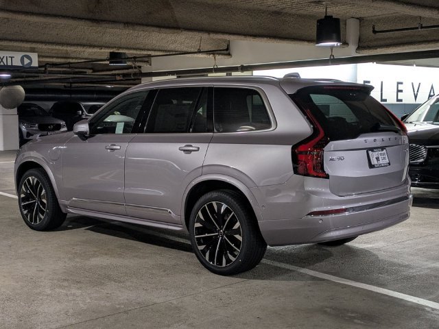 New 2026 Volvo XC90 T8 Plus w/ Protection Package Premier AWD/4WD image 5