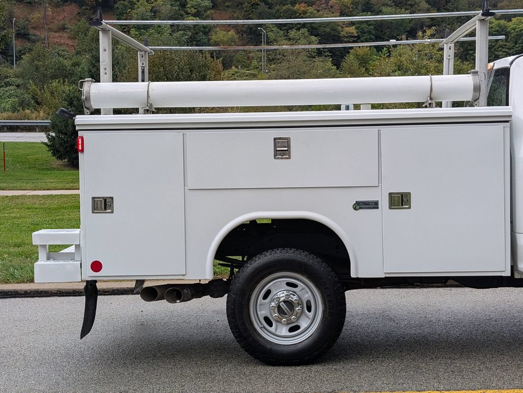 Used 2019 Ford F250 XL w/ Power Equipment Group AWD/4WD image 28