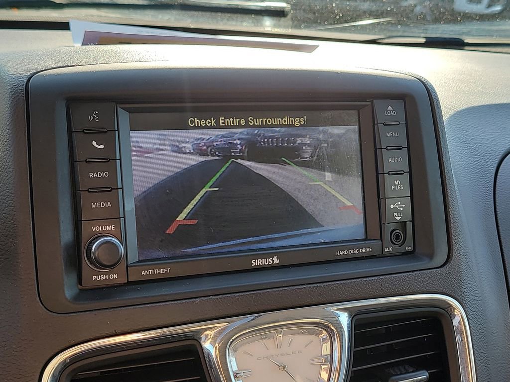 Used 2013 Chrysler Town & Country Limited w/ Luxury Group image 24