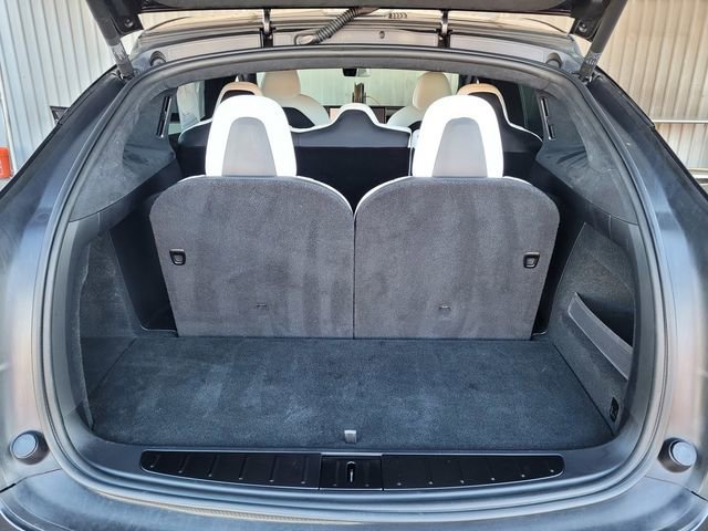 Used 2024 Tesla Model X image 26
