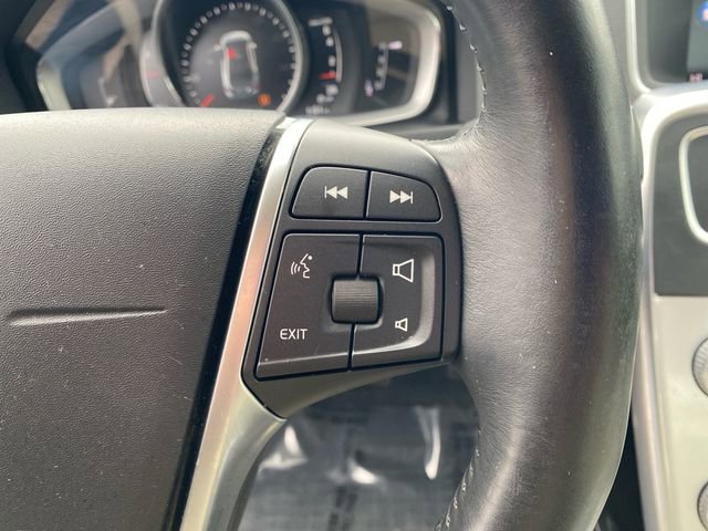 Used 2018 Volvo S60 T5 Inscription image 19