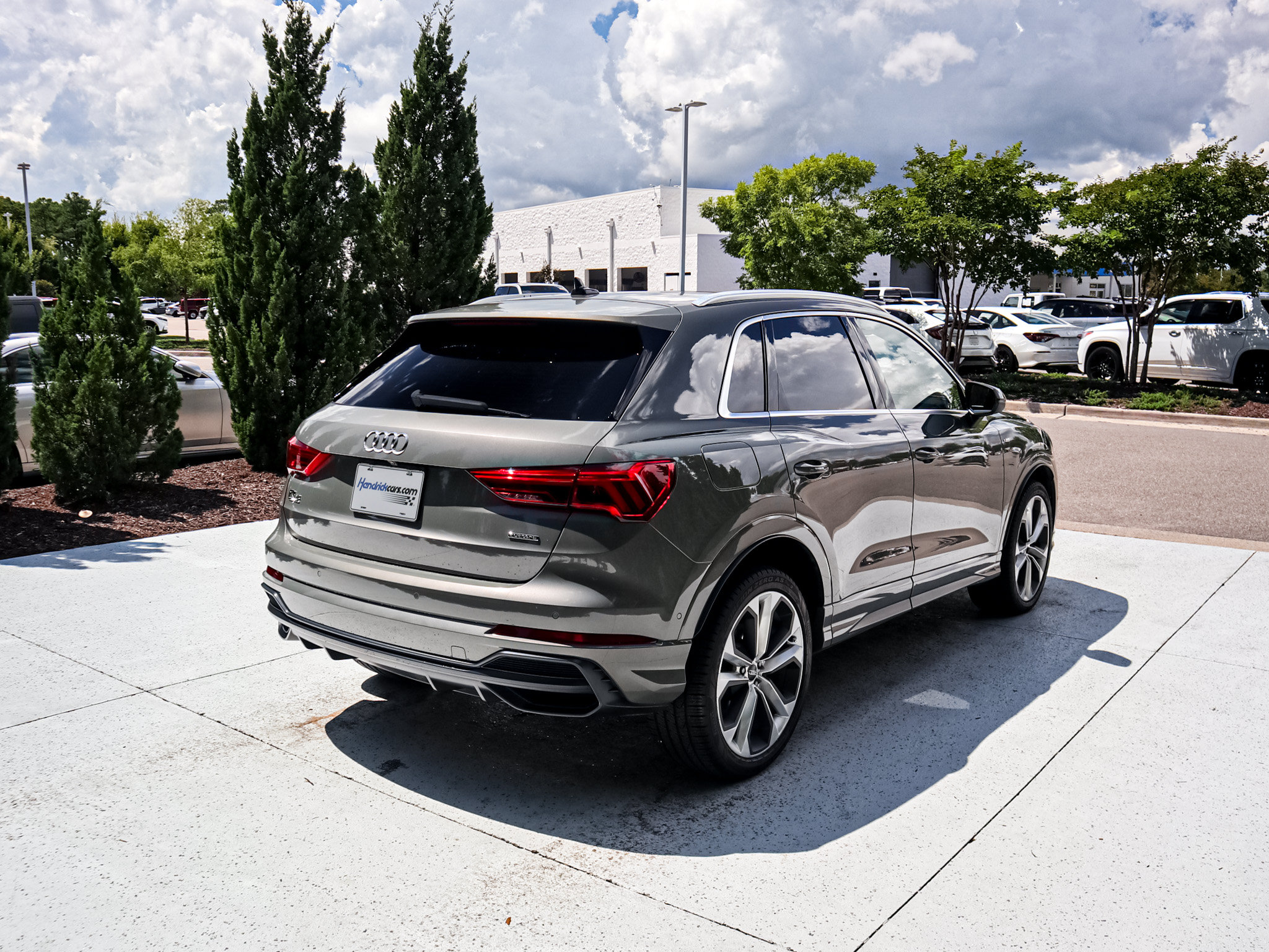 Used 2020 Audi Q3 2.0T Prestige w/ Prestige Package AWD/4WD image 10