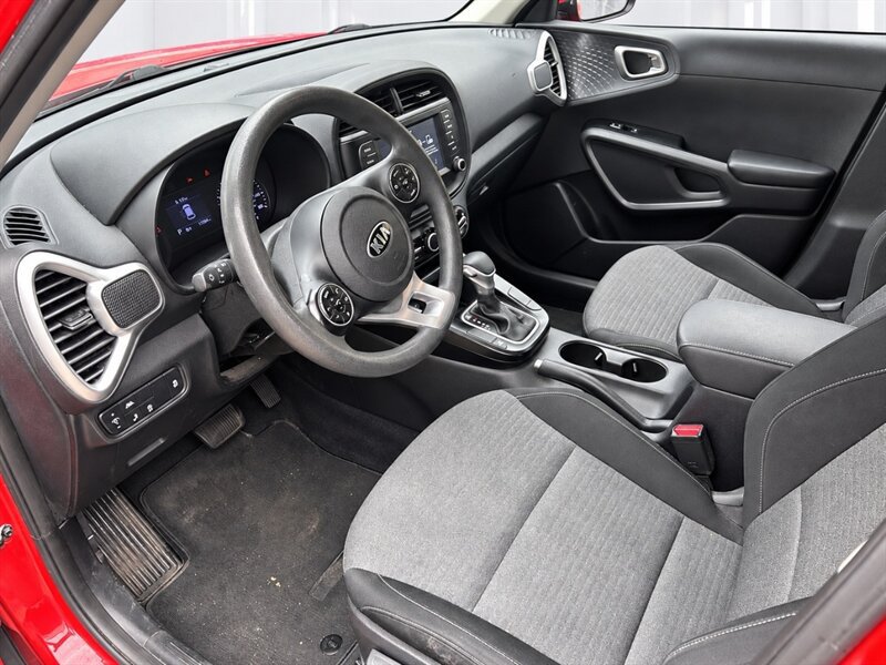 Used 2020 Kia Soul S FWD image 9