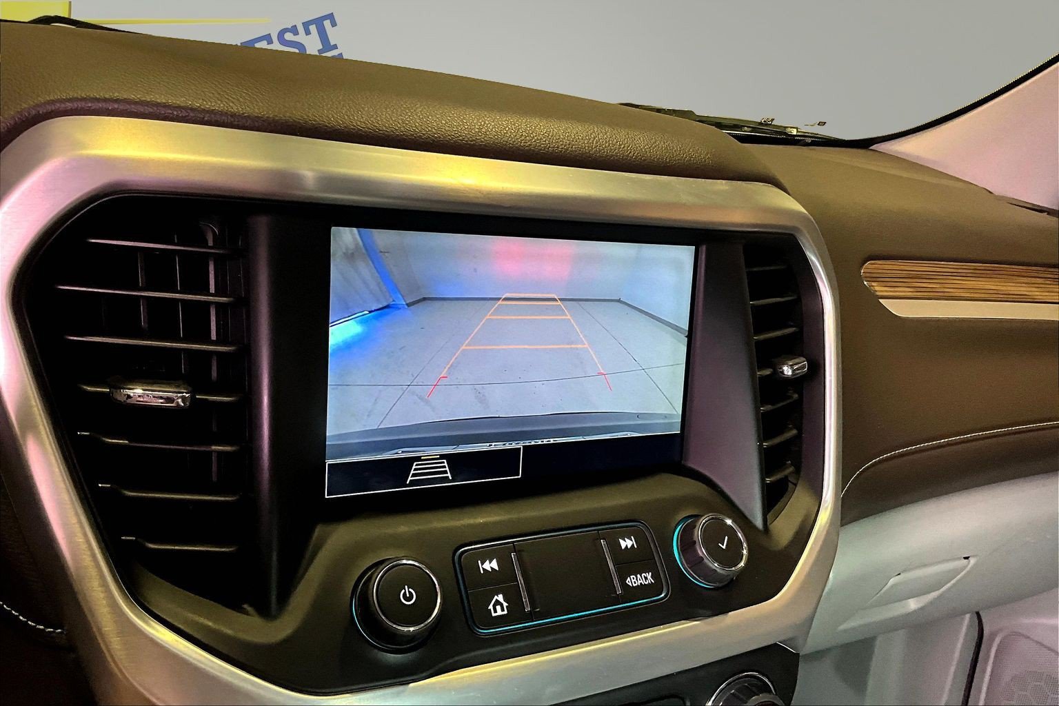 Used 2020 GMC Acadia SLE AWD/4WD image 15
