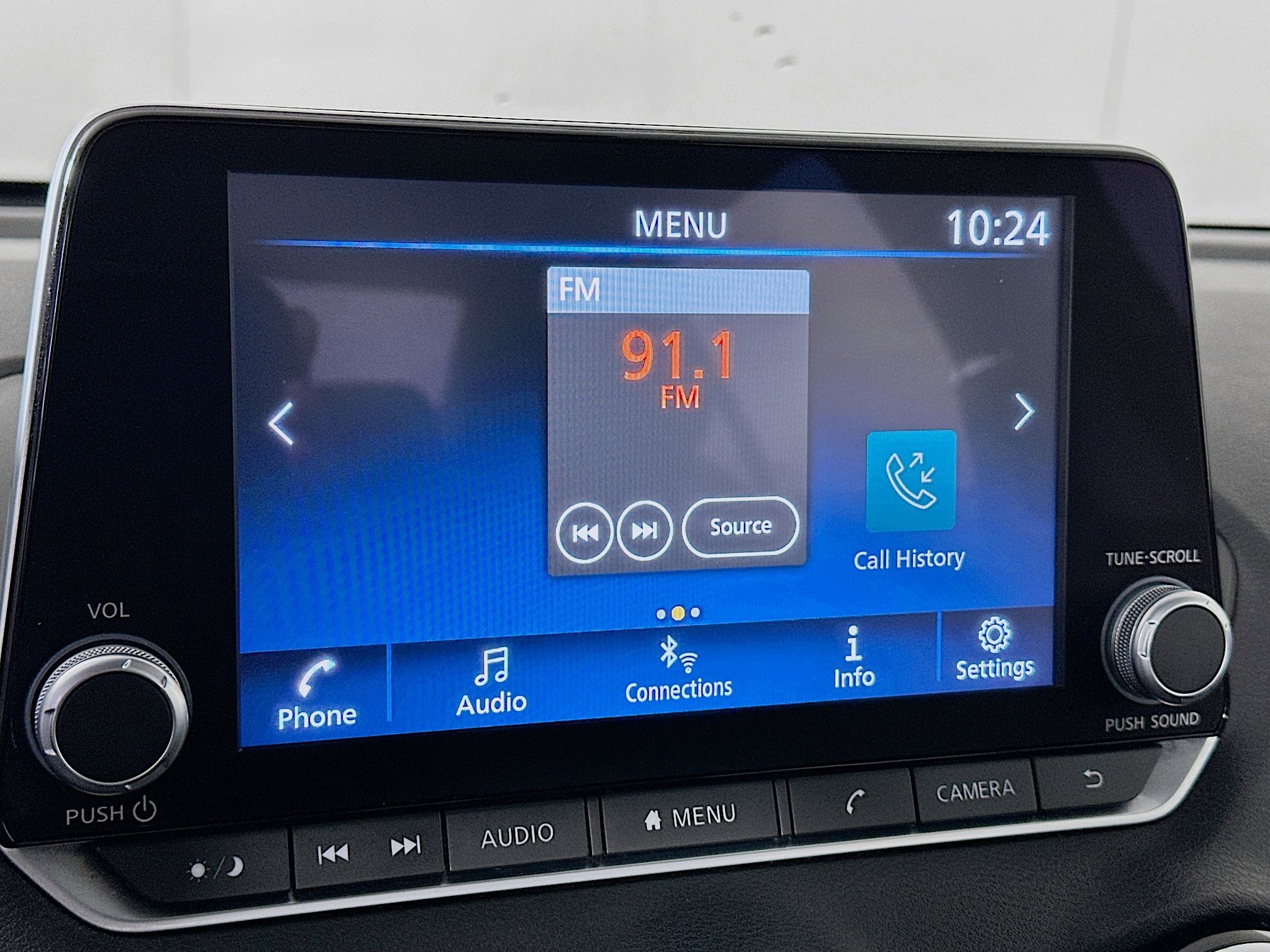 Used 2024 Nissan Sentra SV image 19