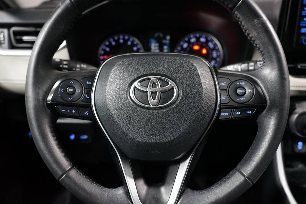 Certified 2021 Toyota RAV4 XLE Premium image 12