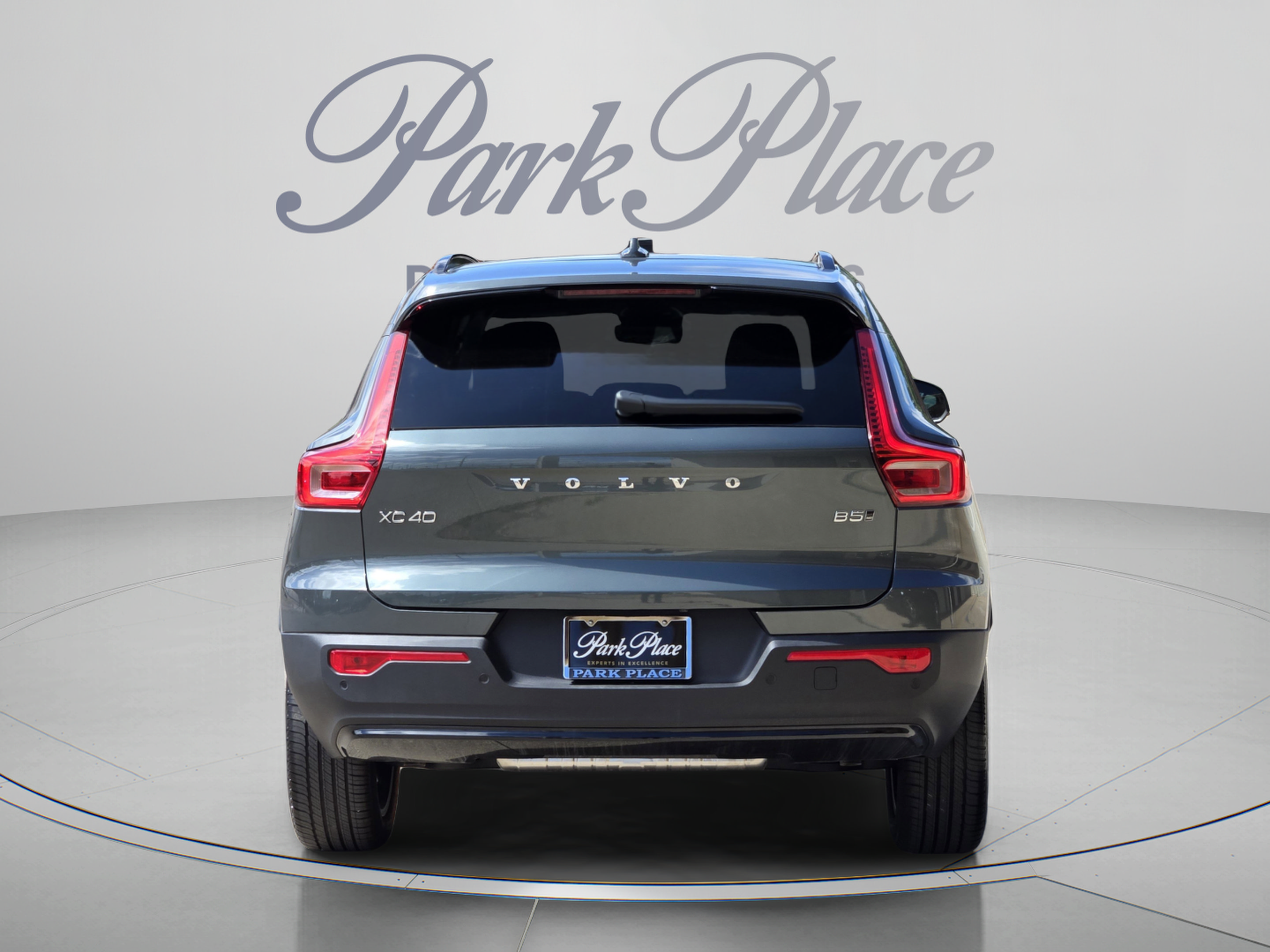 New 2026 Volvo XC40 B5 Core w/ Climate Package AWD/4WD image 4