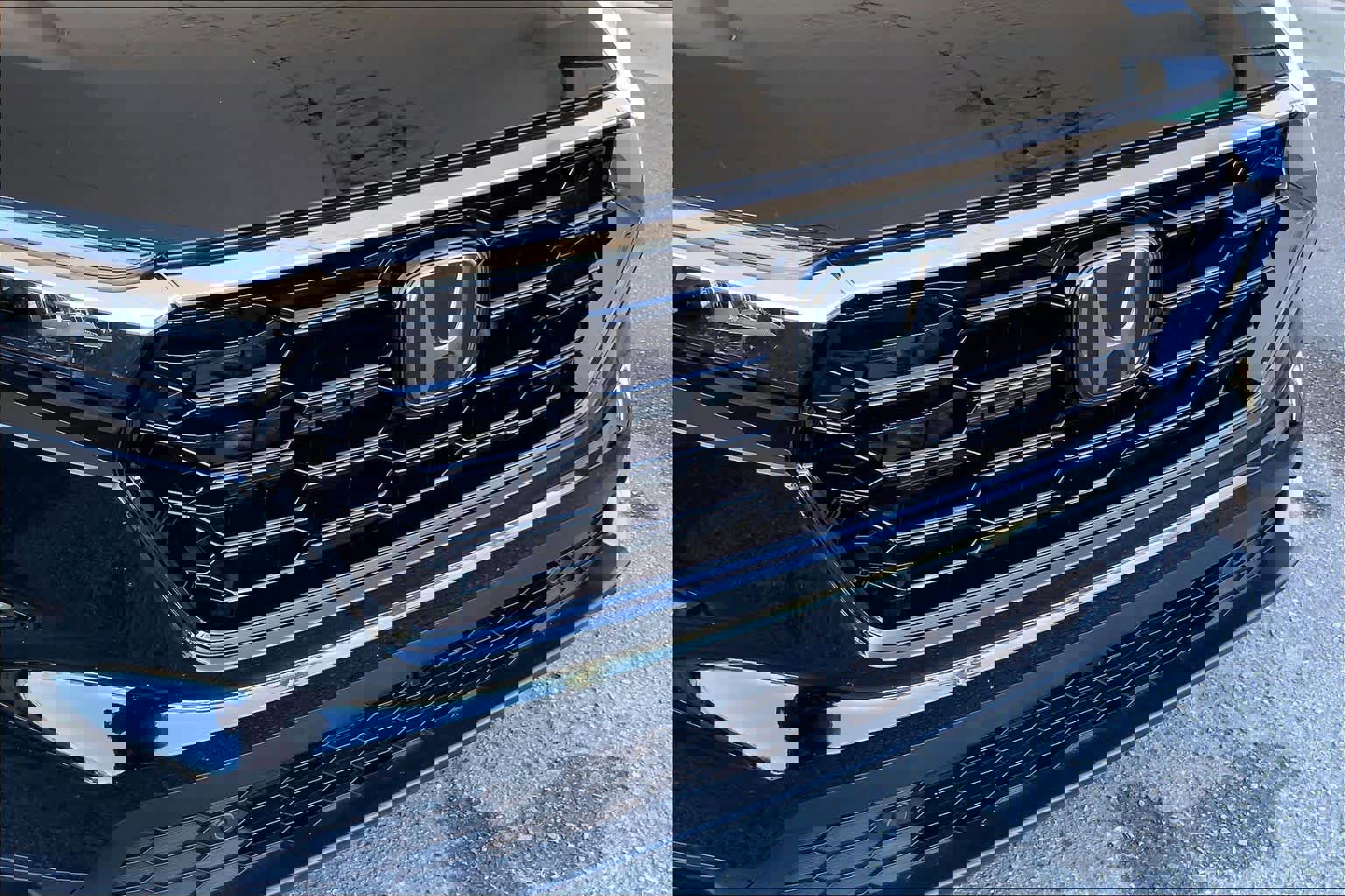 Used 2025 Honda CR-V EX-L image 32