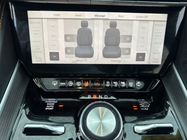 Used 2024 Jeep Grand Wagoneer Series III w/ Rear Seat Video Group 1 image 45