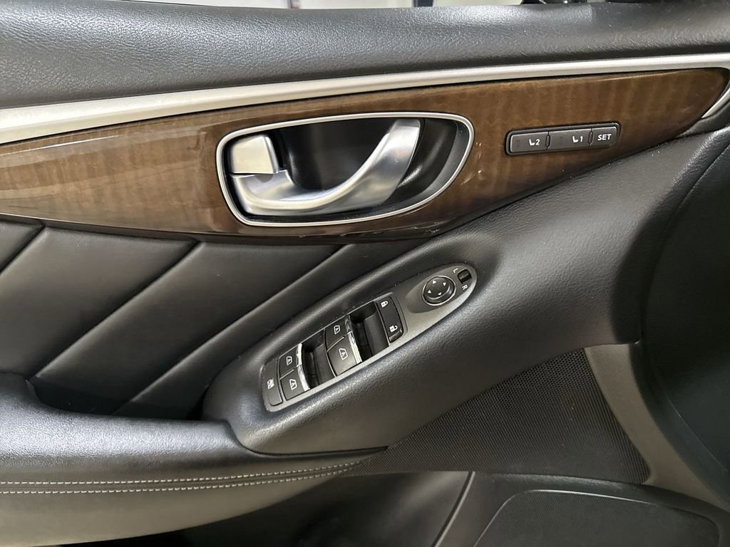 Used 2014 INFINITI Q50 Premium w/ Deluxe Touring Package image 22