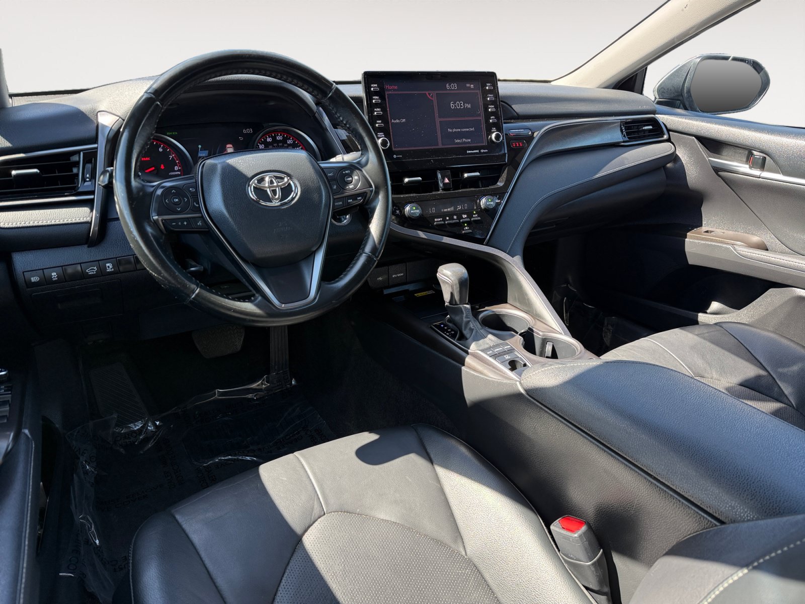 Used 2023 Toyota Camry XSE FWD image 15